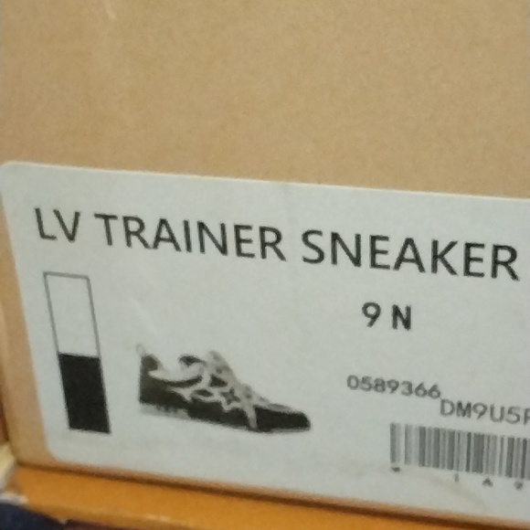 Louis Vuitton skate shoes - Picture 5 of 5